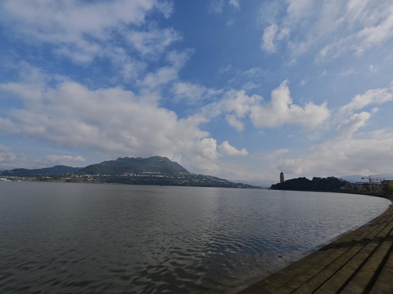 重庆开州物华天宝，人杰地灵，出了很多有名的人物，比如晚清名臣李宗羲。当年，李宗羲