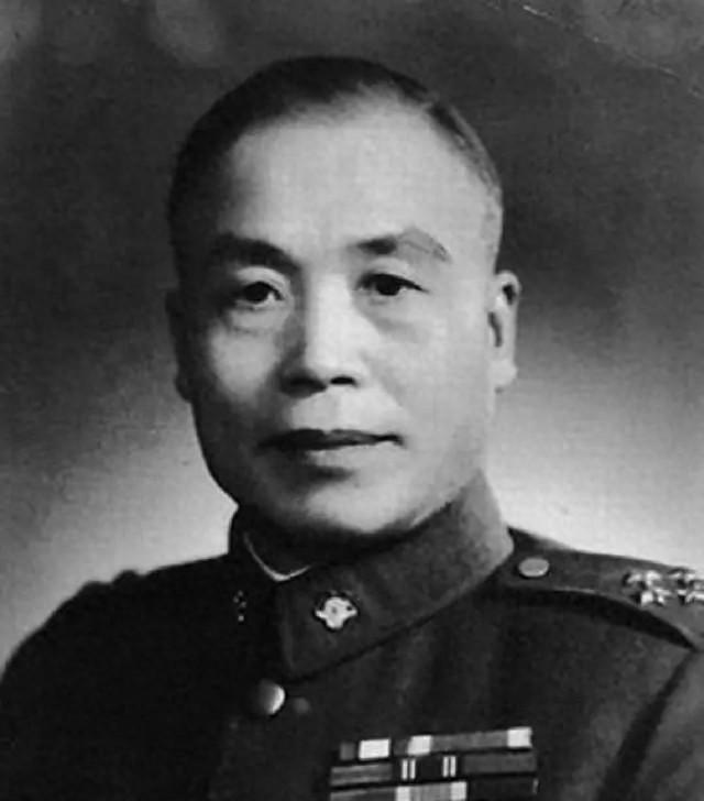 69年李宗仁去世，统战部本想让傅作义主持追悼会，周总理为何觉得不合适？

196