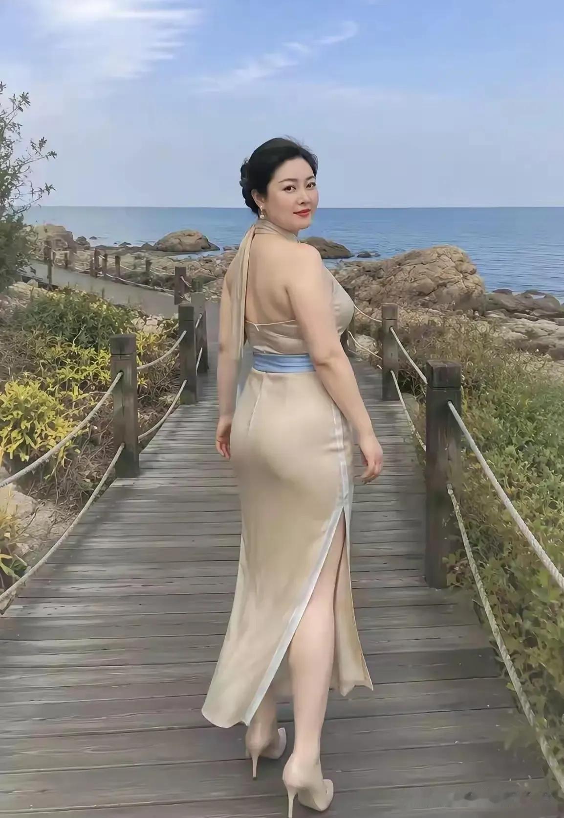 这大体格子没谁了[捂脸]，自信的女人最漂亮！你们说是不是！