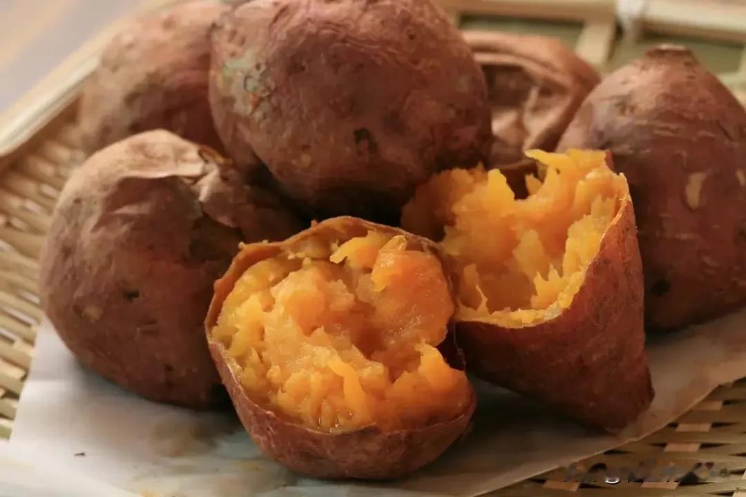 糖尿病患者的薯类选择：红薯、白薯、紫薯，谁是“糖友”的最佳拍档？

红薯的甜蜜诱