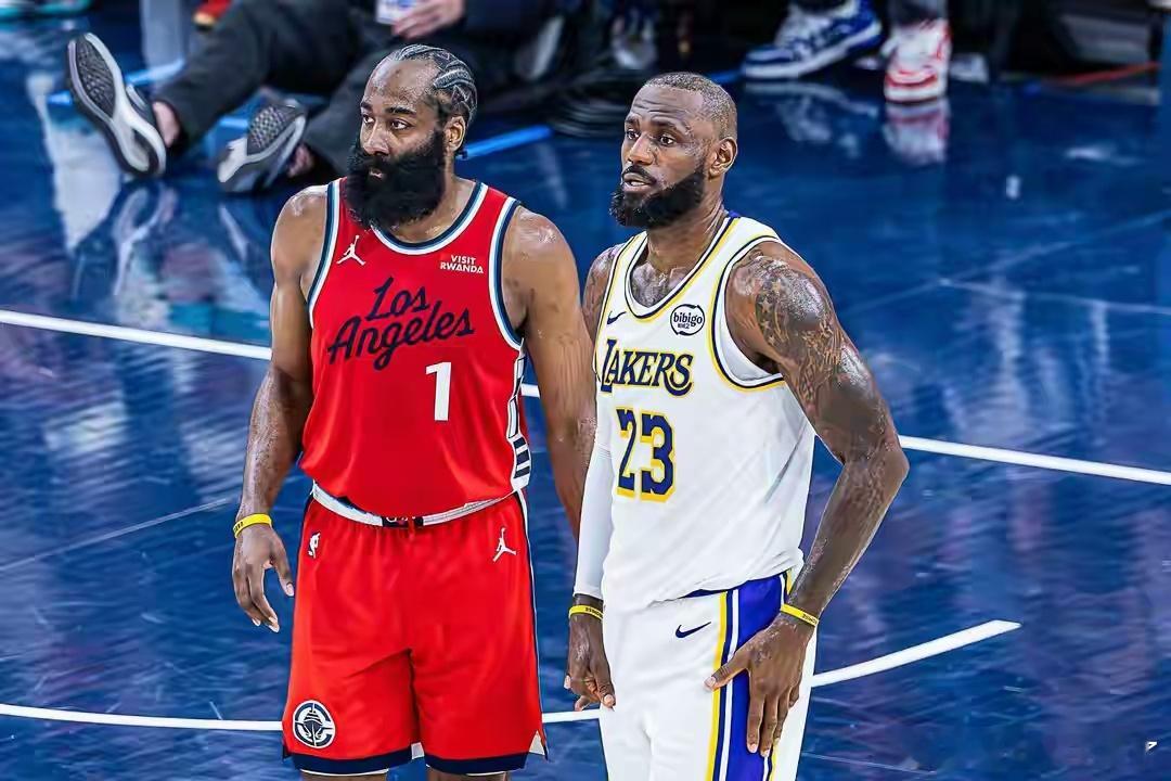 洛城德比明日开战：ESPN看好快船，詹眉联袂出战小卡存疑NBA 1月22日消息，