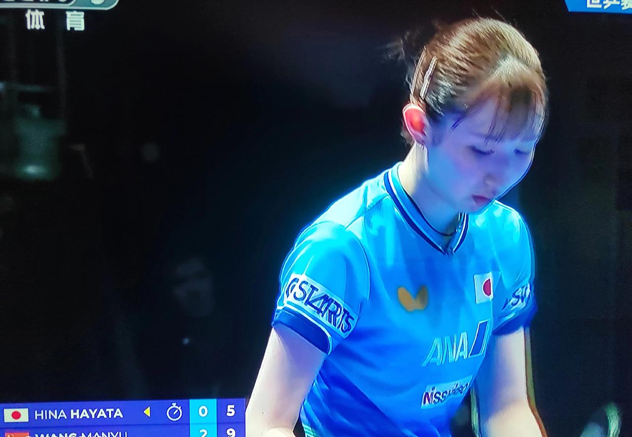 早田希娜，日本女乒输给国乒的罪魁祸首，面对两名国乒主力连丢两分，净负六局，一局未
