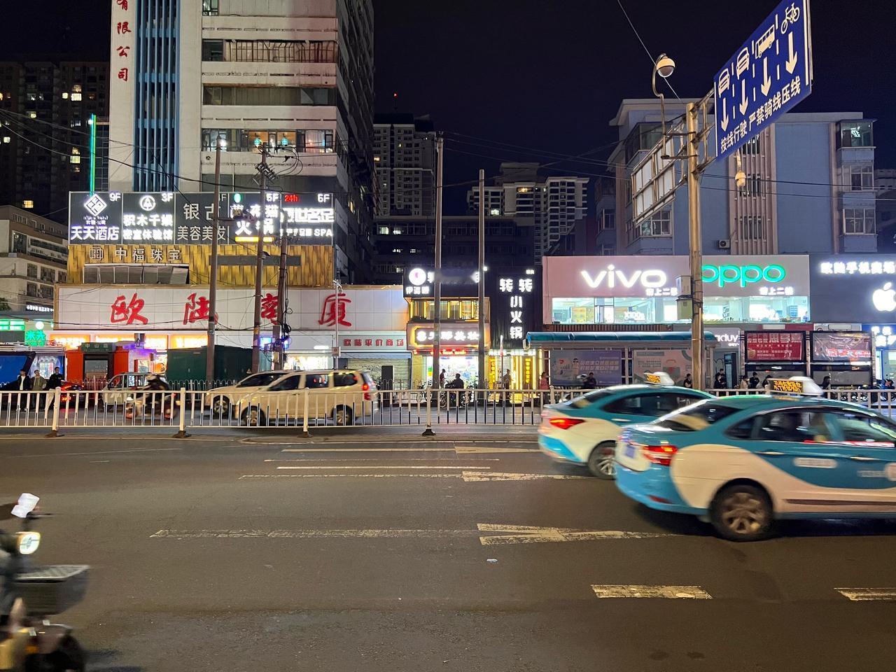 为何说兰州是一座低调而又适合生活的城市？在兰州的各个街道走一走，还是有很多不一样