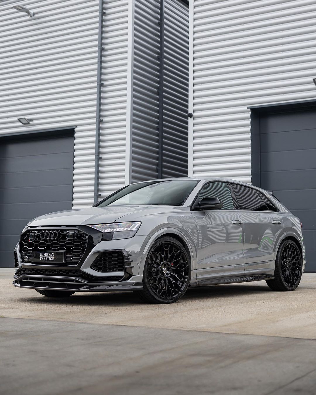 奥迪 RSQ8 改装 Urban Automotive 碳纤维套件 ​​​