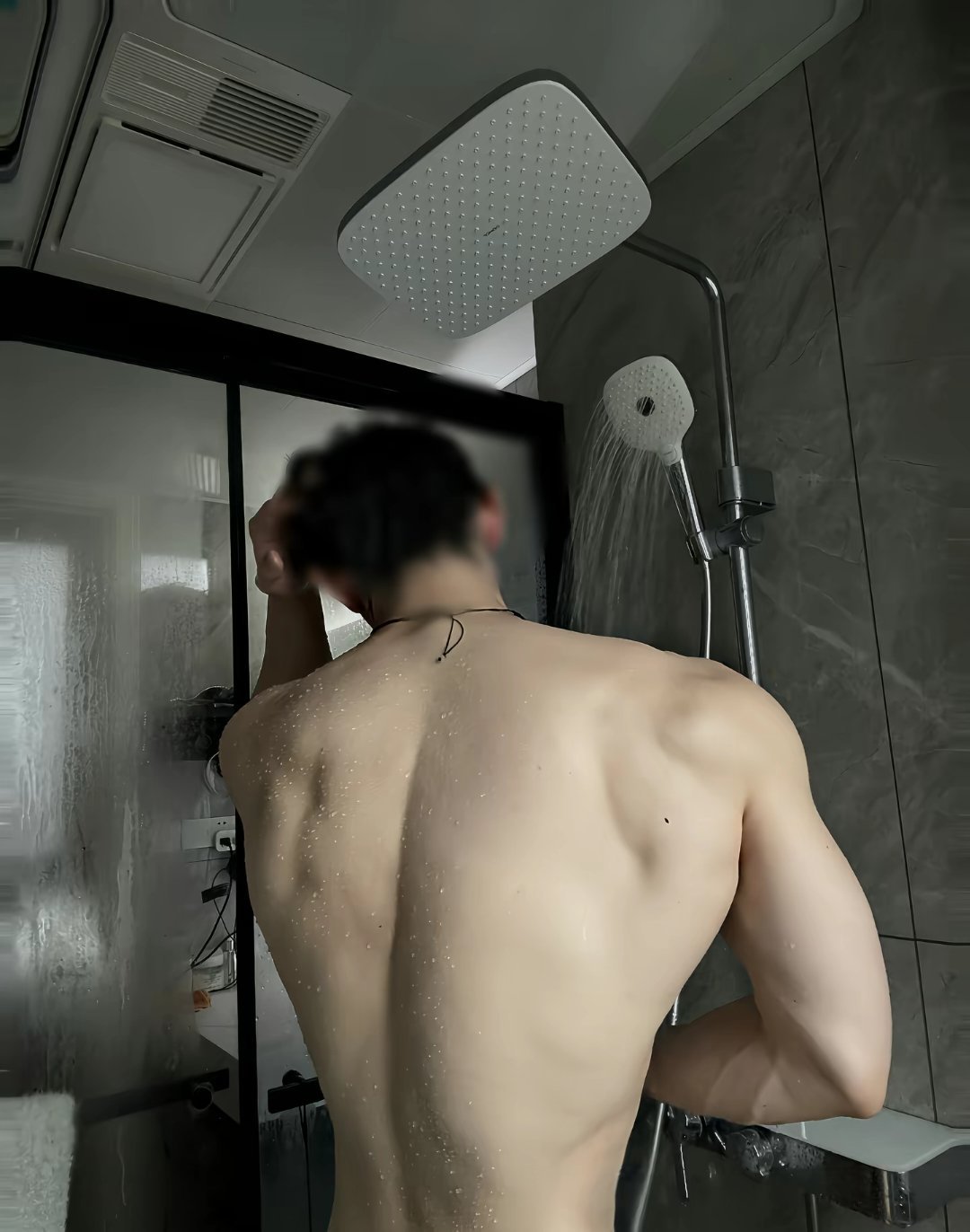 我们这种老实男人哪里见过这些 ​​​
