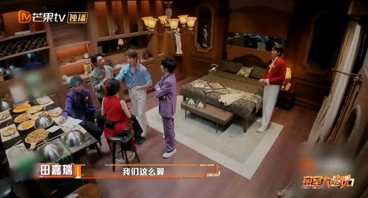 逼疯田嘉瑞只需要今天明天昨天 小jerry一听见这三个词，手里的笔都顿住了！“田