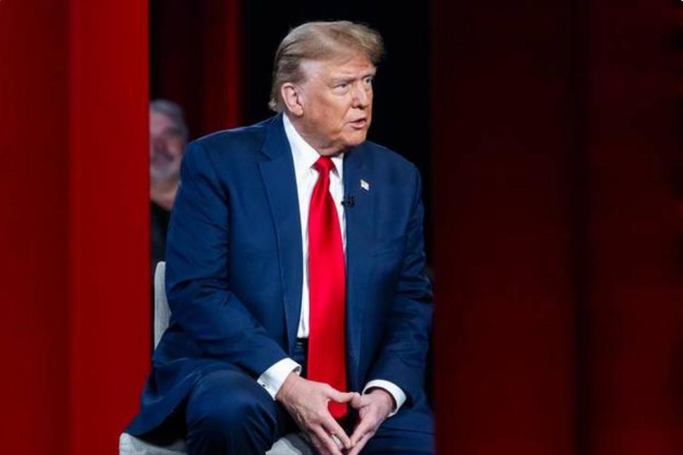 笑死人！特朗普：收台湾随便，别让我看见就行
 
特朗普这人太有意思了！公开放话：