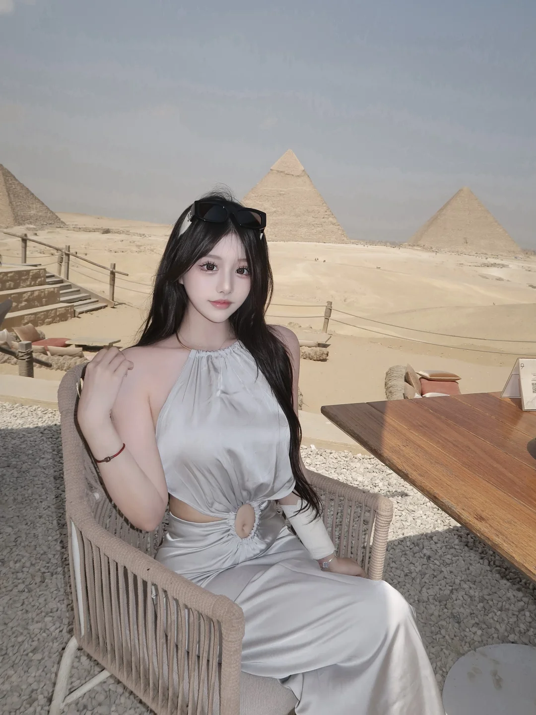 金字塔坟景餐厅也是拍上了