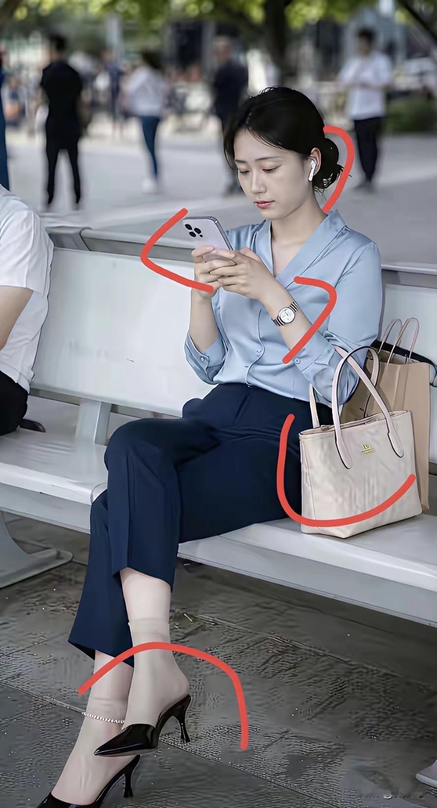 这绝对是成功女人的标配。