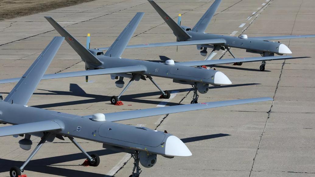 三年前，战争打响时，绝对没有人能料到俄乌战场会变成这副颠覆认知的模样！
三年前俄