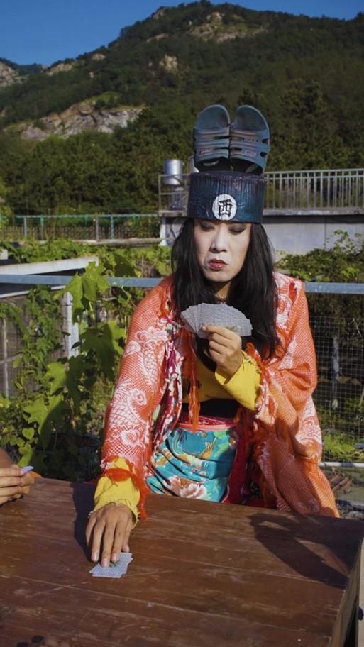 恭喜！山东43岁日照网红“阿拉丁狗蛋”即将结婚，双方现身酒店进行彩排，妻子不是短