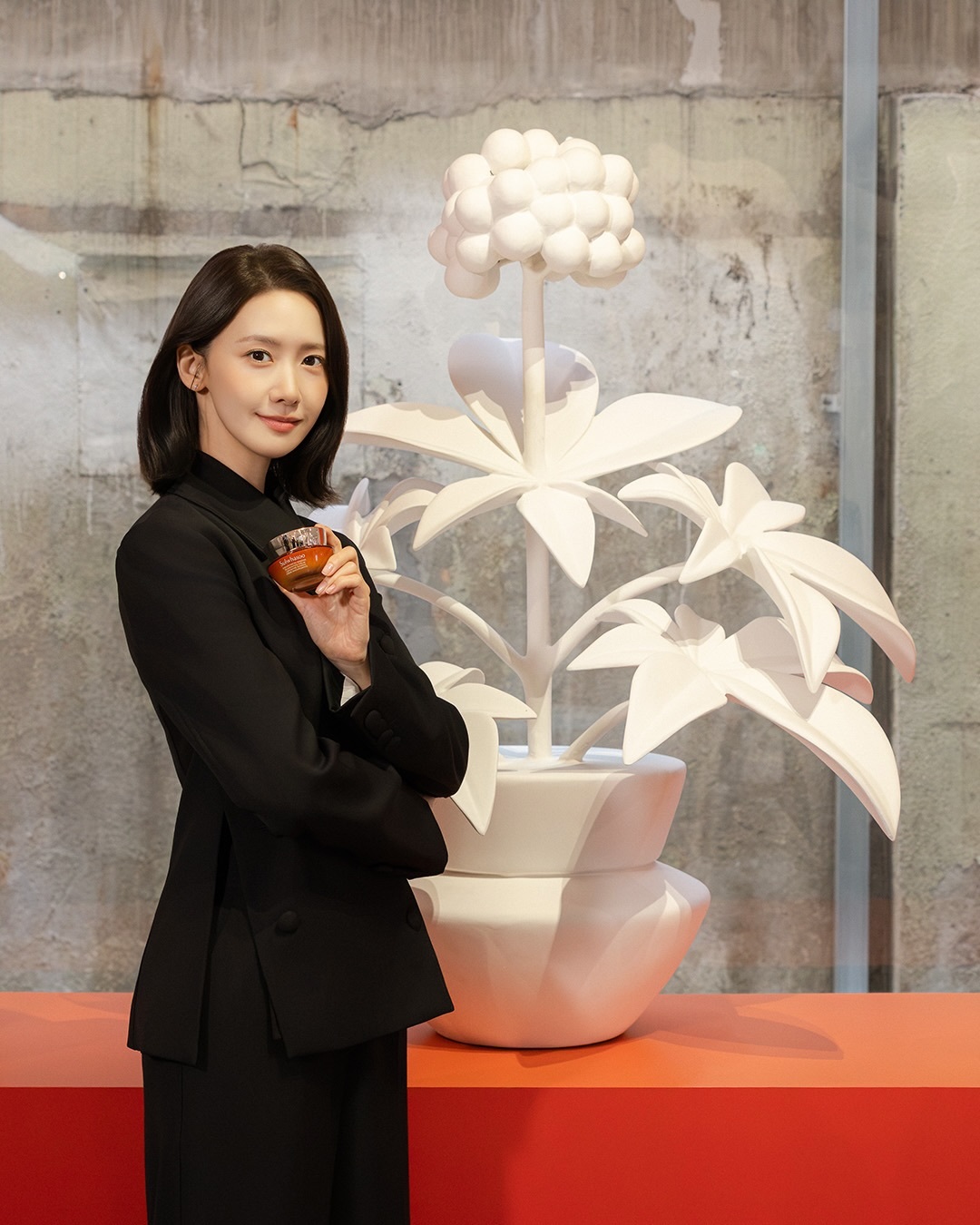 雪花秀全球品牌代言人林允儿 Y 林允儿出演韩版非自然死亡 260930 林允儿 