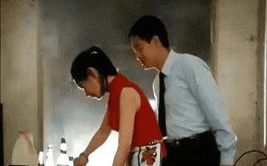 “岁月从不败美人，更不败真演技。
”
谁能想到，这都2023年了，咱们还在疯狂重