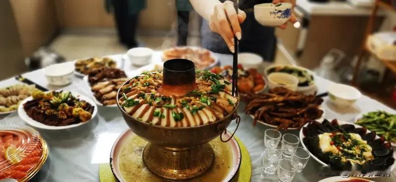 你认为一个人最可贵的品格是什么 我觉得，一个人最为可贵的品格莫过于真诚。真诚绝非