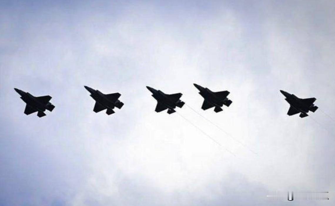 美国花费巨大，美国媒体报道针对马​​杜罗的军事行动已耗资近30亿美元，其中大部分