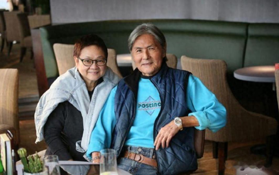 白鹰走了，曹少钦没死，他最后连告别都没说一声。
5月27号凌晨三点半，他在香港家