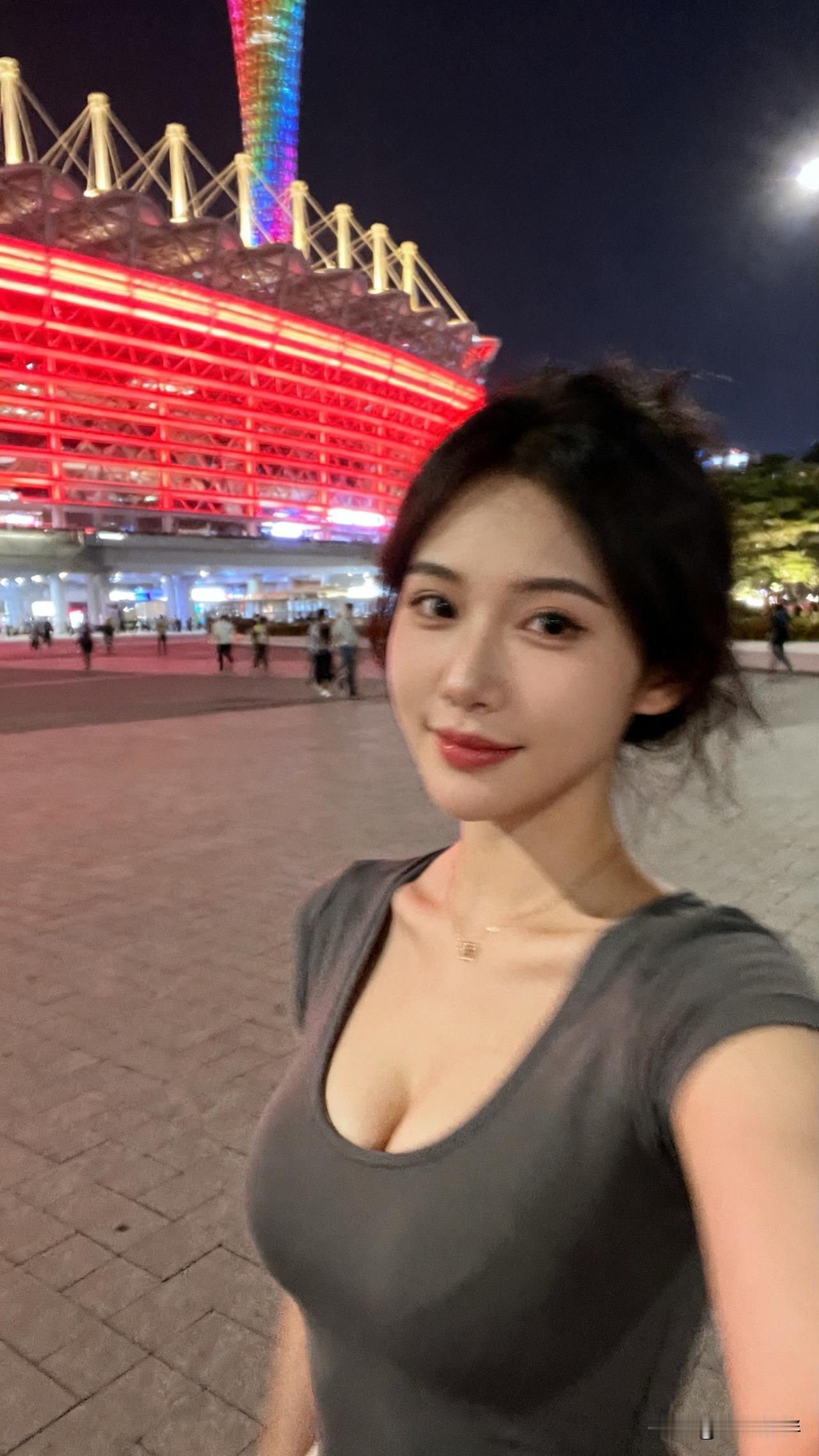 夜晚的灯光秀，打卡广州塔，美不胜收！