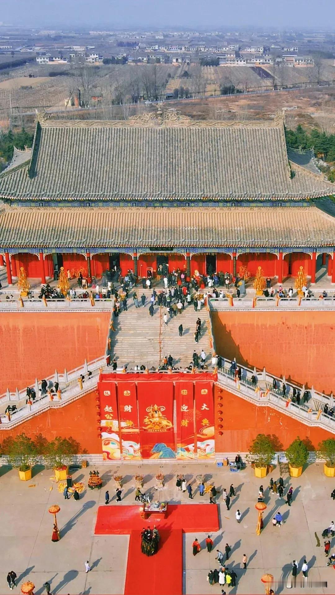 【大年初五迎财神，来“财神故里”迎财纳福抢彩头~】【大年初五迎财神的年俗】
大约