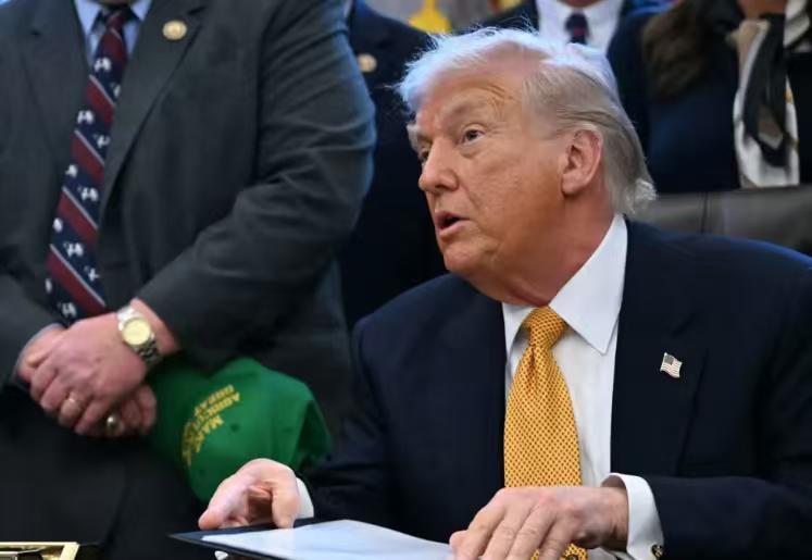 美国该做的准备似乎都已经做好了，伊朗这次难以幸免！首先，美英部分士兵，被要求在1