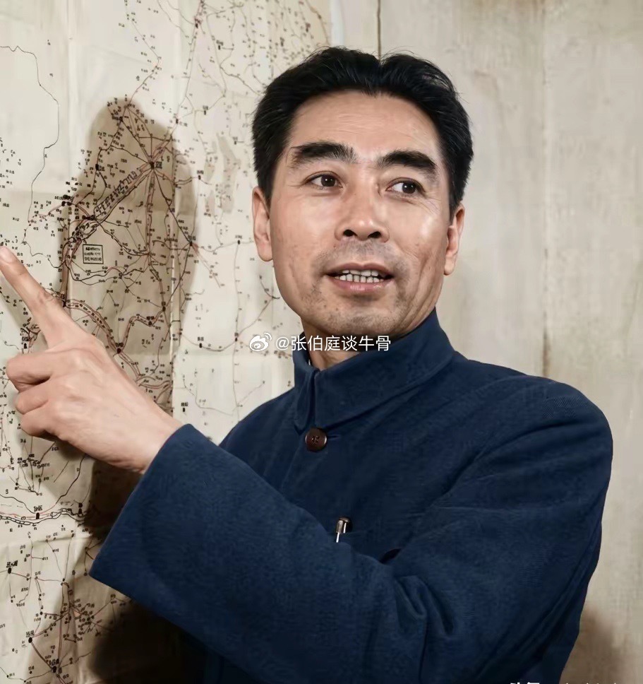 这是周总理的真实相貌，不是演员演的！这一组周总理真实照片，他温文尔雅，剑眉星目，