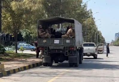 实锤了！美伊这两个斗了这么多年的“老冤家”，终于放下狠话，决定坐下来好好谈一谈了