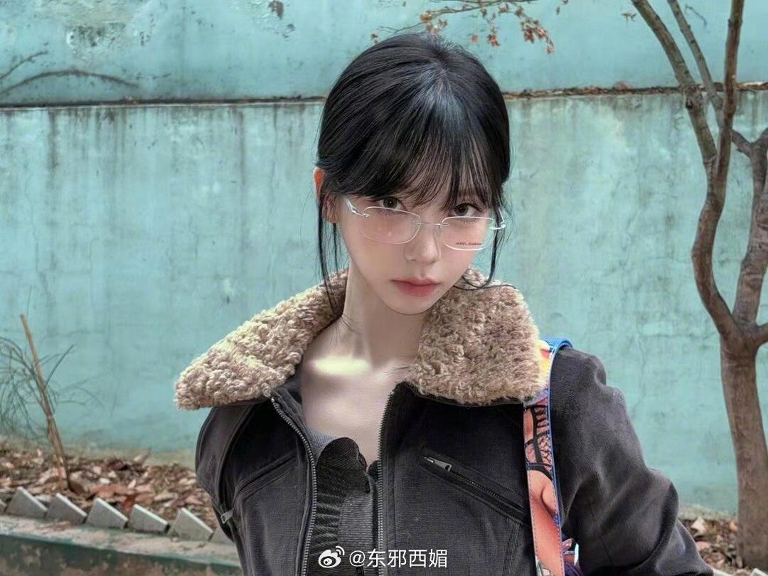 柳智敏到底要在这面绿墙出多少神图才满意