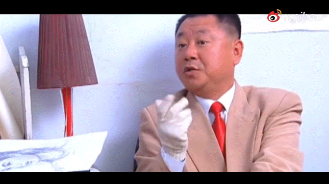 影帝范伟就是演啥像啥 被范伟的“油而不腻”演技折服！《我和我的家乡》里是土里刨食