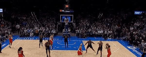 勇士输球无所谓，库里输人不应该？
今天的勇士面对雷霆真是毫无还手之力，库里是输球