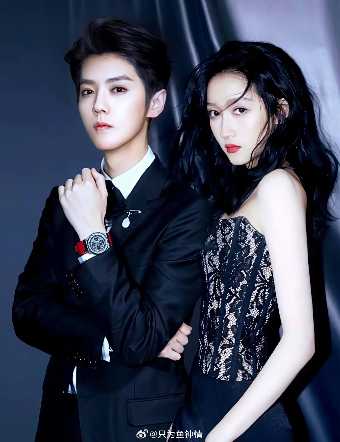 关晓彤妈砸碎定情表？鹿晗夜夜买醉？别傻了，你被骗了8年！八年感情，早不拦晚不拦？