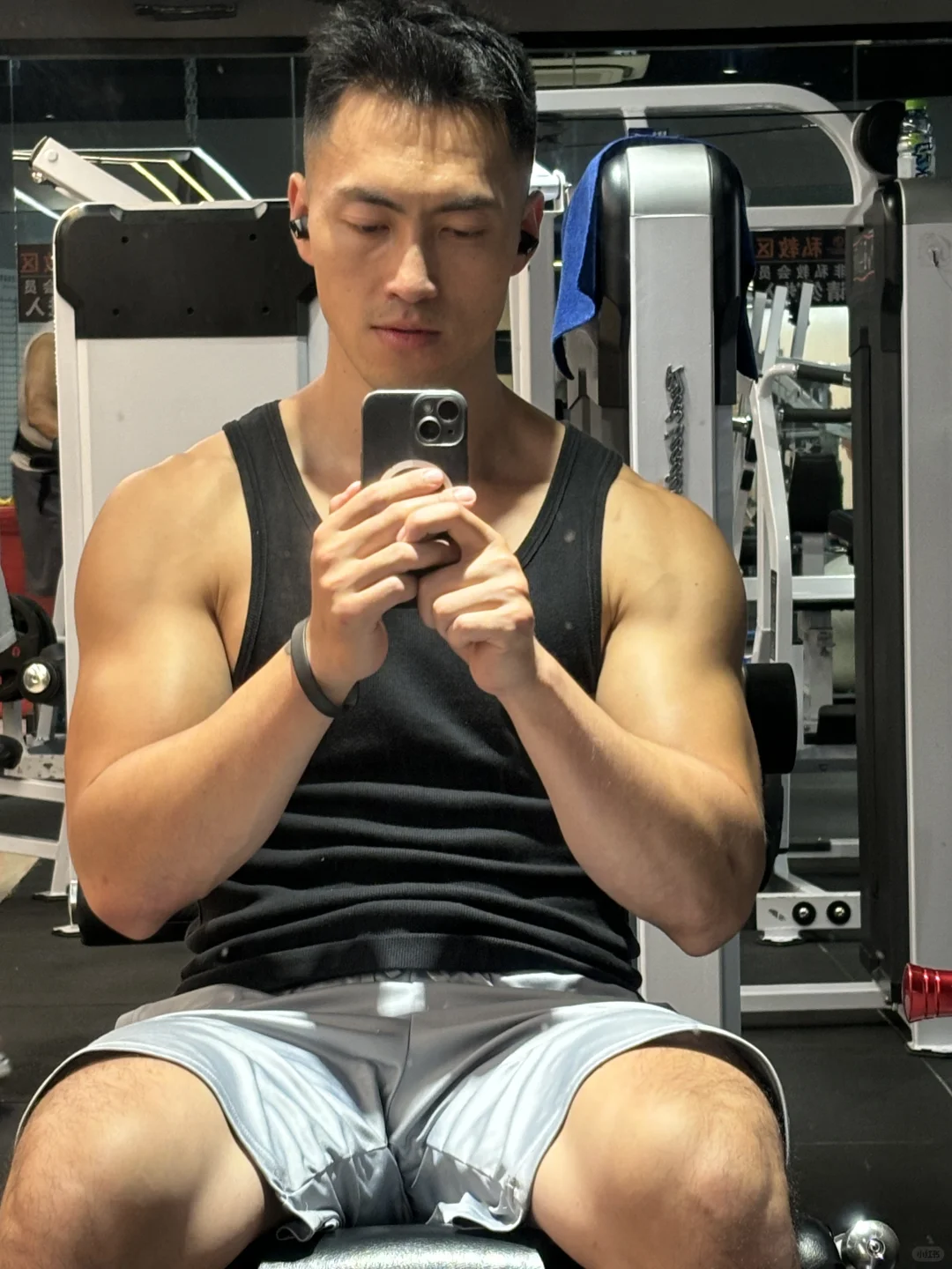 一个人练腿，孤独使人强大