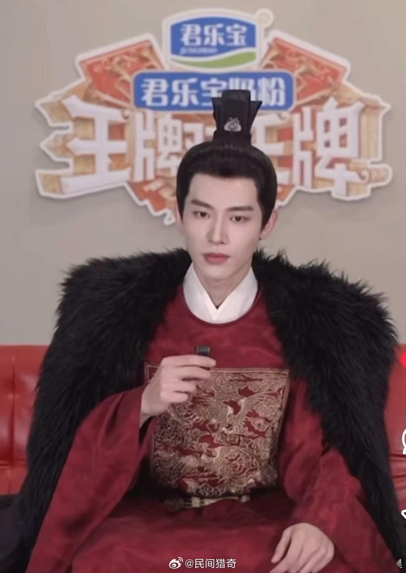 辛云来王牌对王牌 傅云夕是辛云来在古装剧《雁回时》中饰演的腹黑权臣角色，其经典造