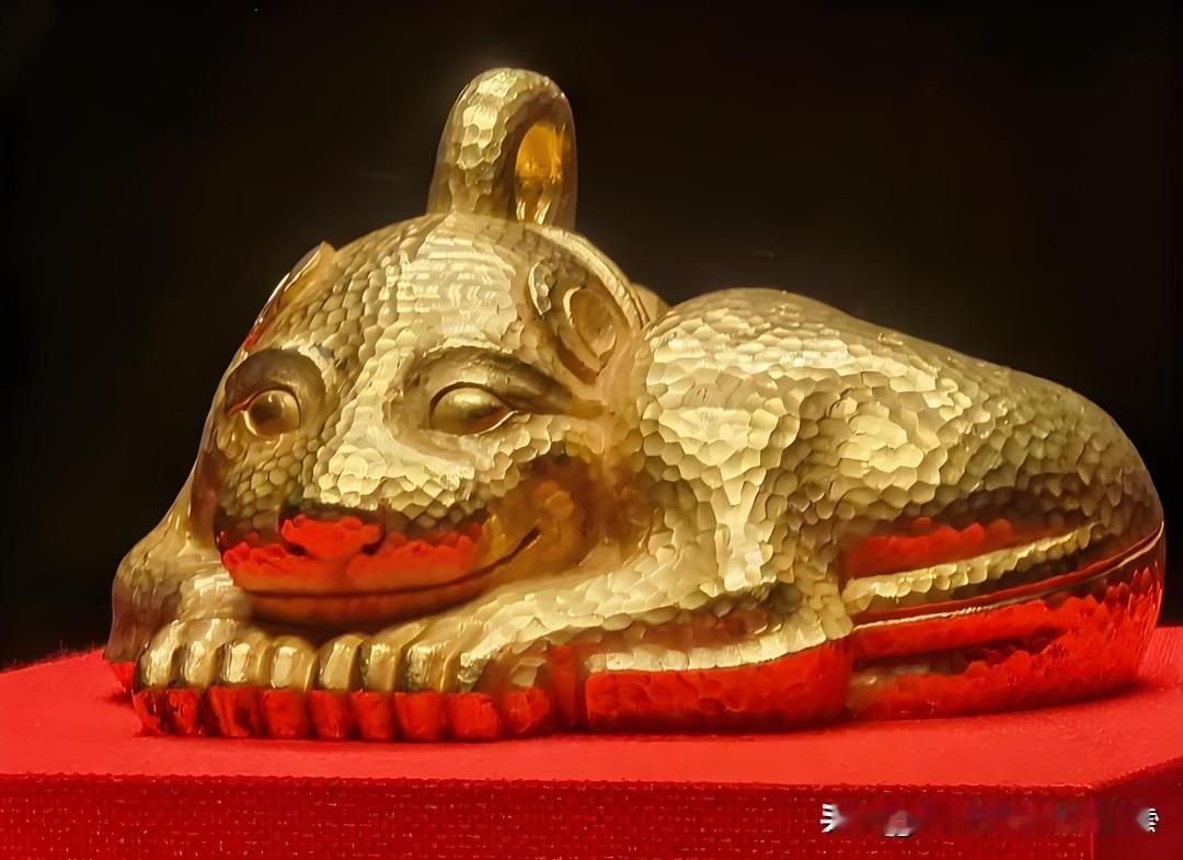 ‌南京博物院近期针对金兽掉色争议和馆藏画作（假画）拍卖事件发布官方声明‌，解释金