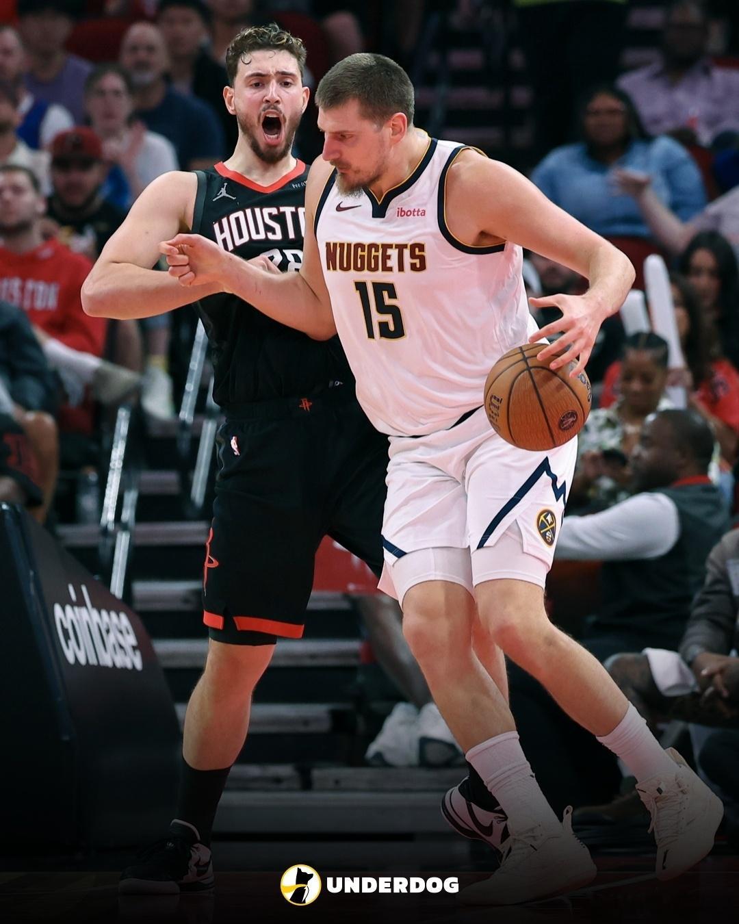 “约基奇一个人吊打整个东部球员！！！”约基奇本赛季已狂砍10次三双，整个东部球员