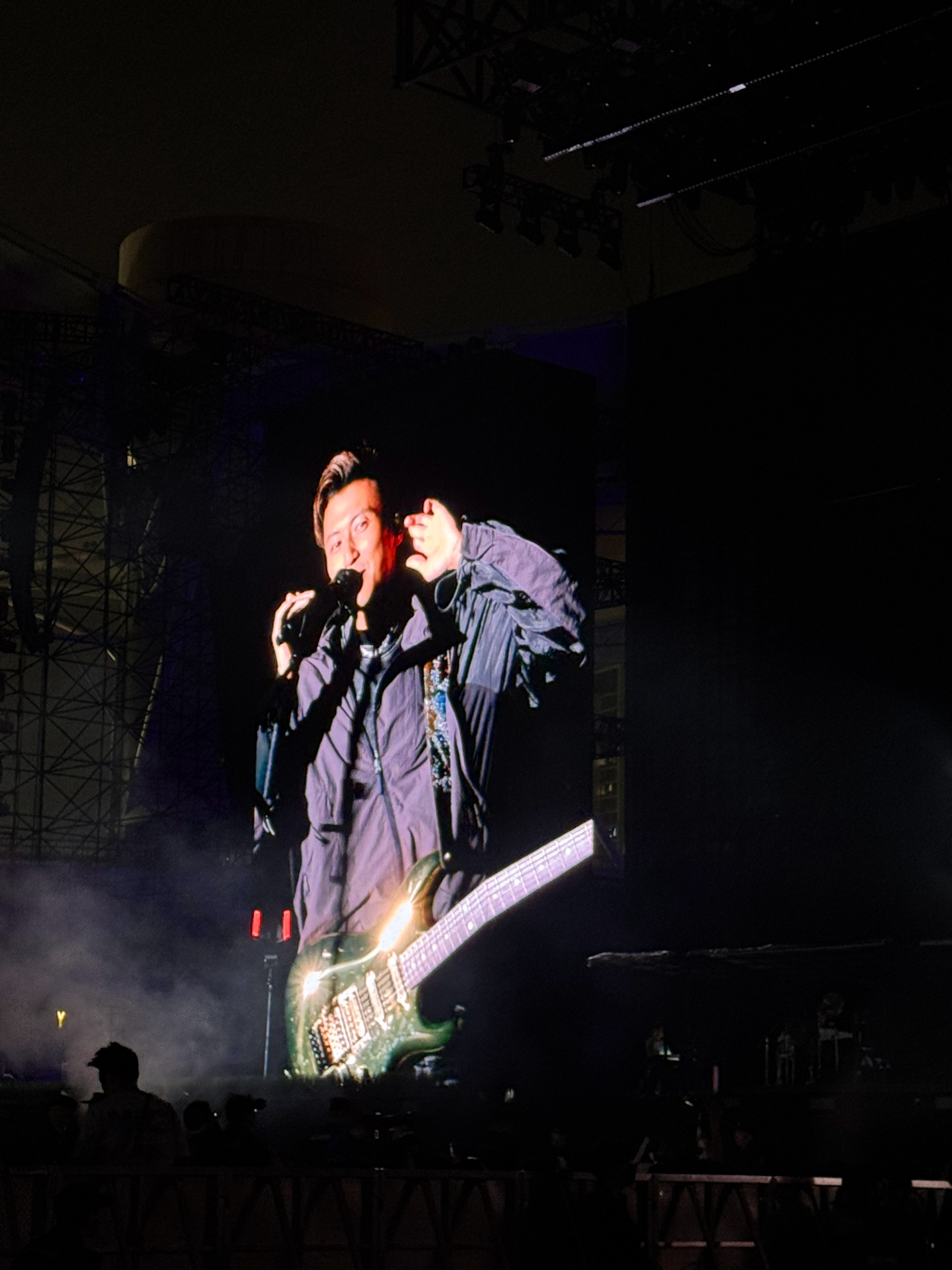 谢霆锋浇头回忆杀26年过去了！霆锋还这么帅这么有魅力啊啊啊啊啊啊，今天太嗨了！！