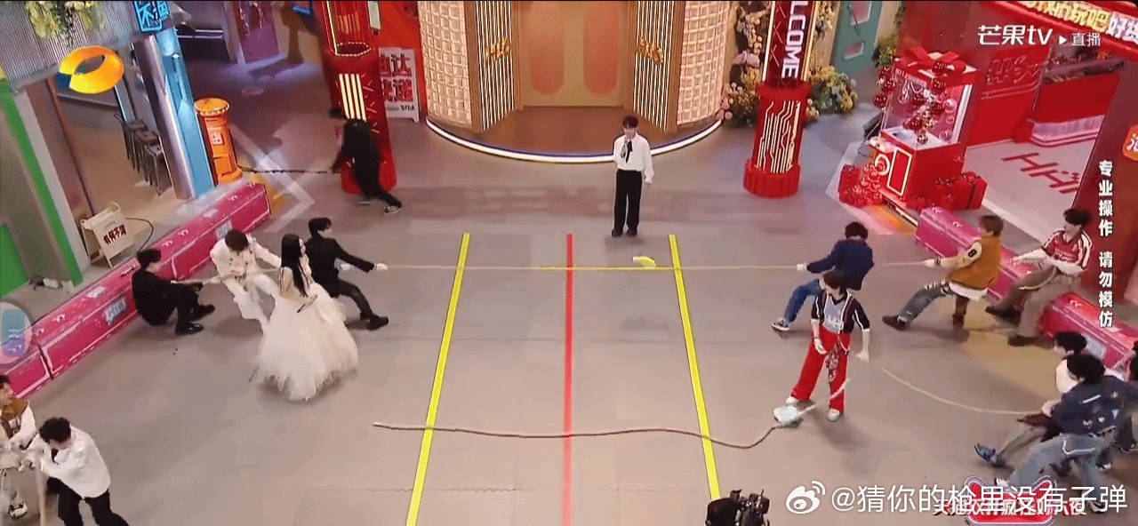 贺峻霖还没忘记连赢谢娜14局 哈哈哈哈谢娜这波回忆杀太狠了！好六夜游戏环节突然提