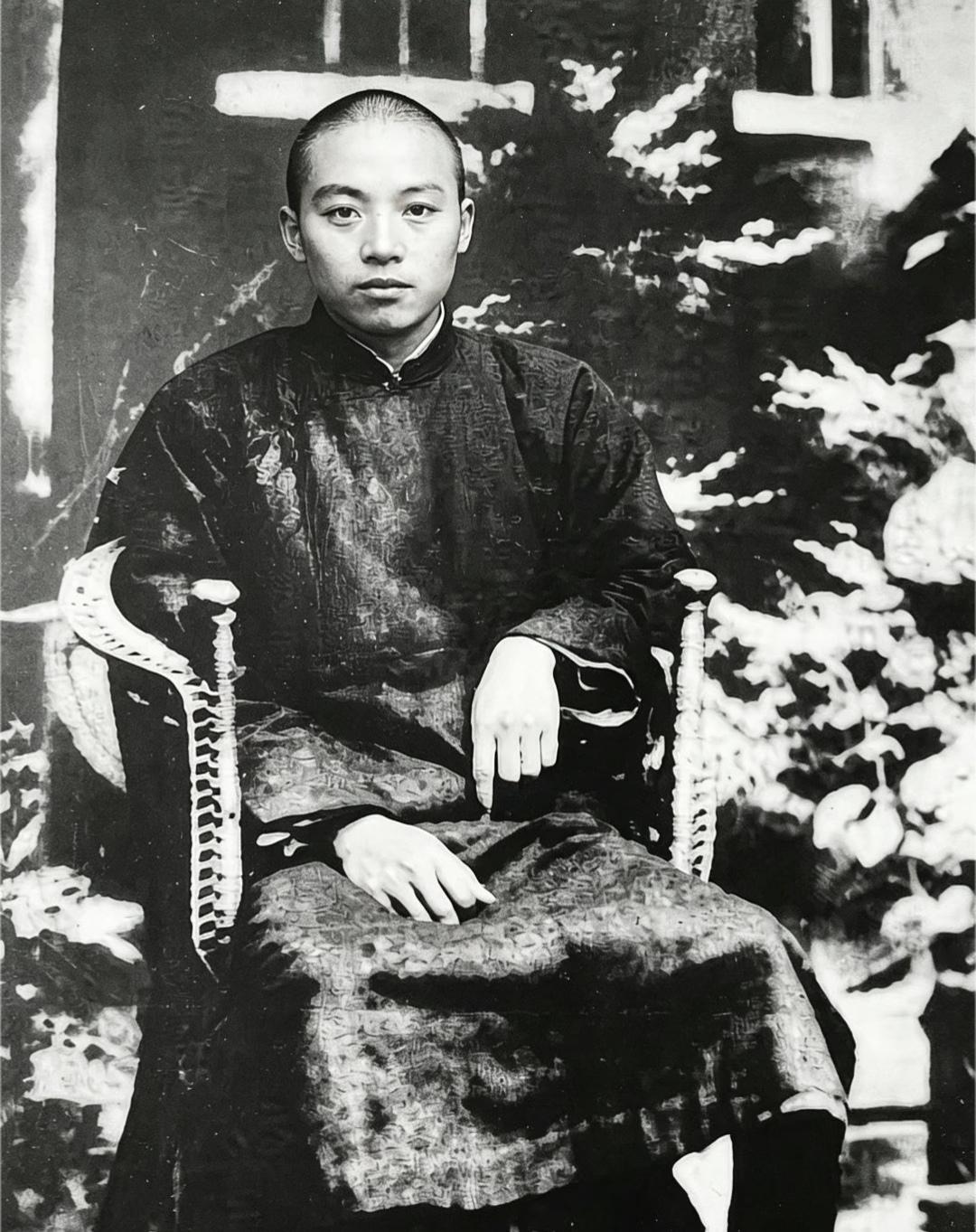 1940年2月22日，杨靖宇将军在吉林濛江县遭叛徒出卖，浴血奋战至最后...