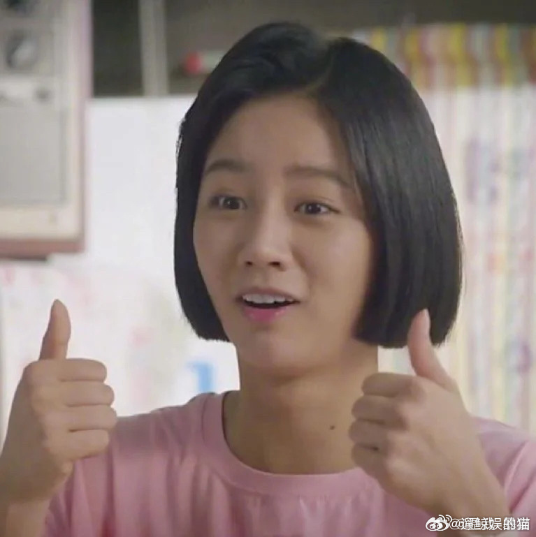 #00后蹲守面包列车学搞钱#这些00后真的太有头脑了！蹲守面包列车学搞钱，这种创