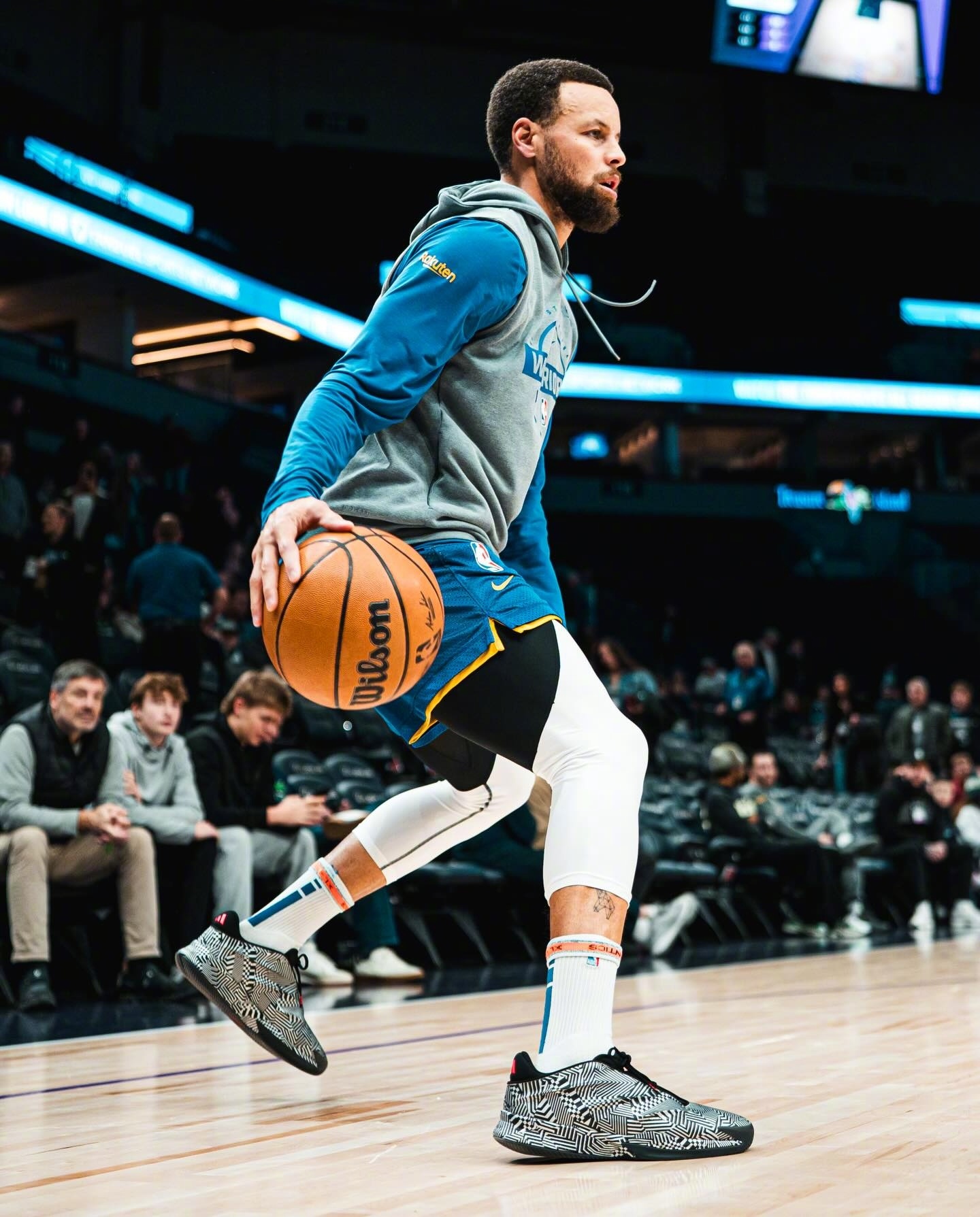 NBA鞋视角 adidas Crazy Energy+库里率先上脚全新团队鞋款C