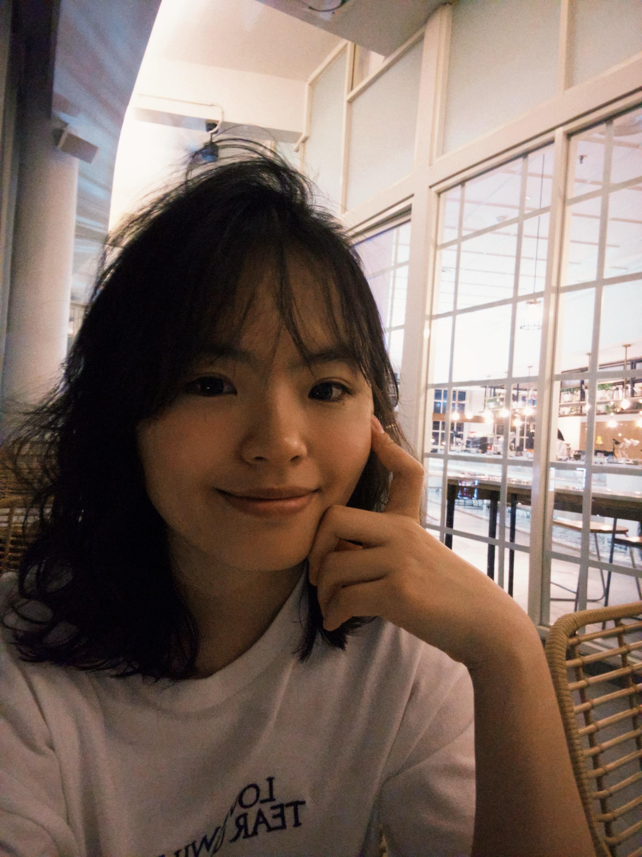 在陌生的国家，一个人好好生活。