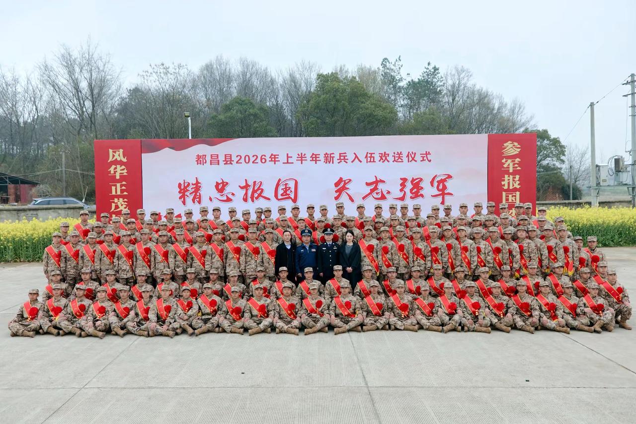 从报名到体检，政审，役前训练到定兵，每一步都是漫长的等待。妈妈为你骄傲，从此你将