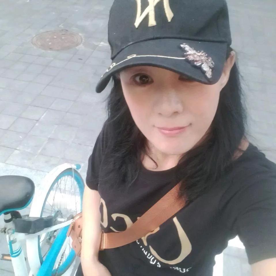 穿上球衣，做自己的女王都做自己女王 做自己冠军 穿起战袍 我在为自己代言 蜕变成