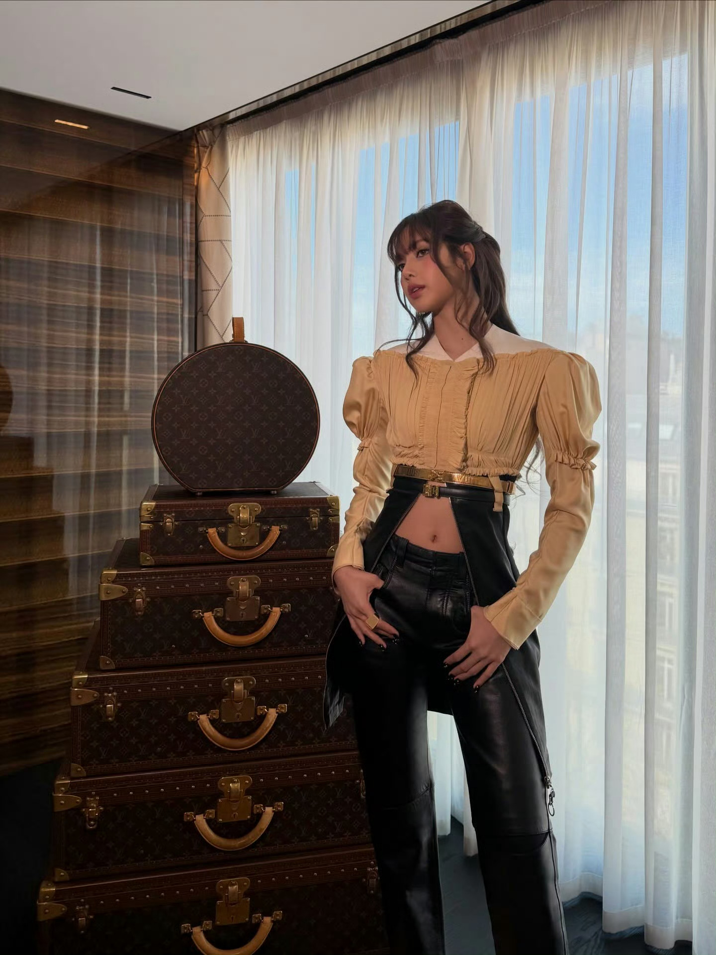 LISA 巴黎时装周 