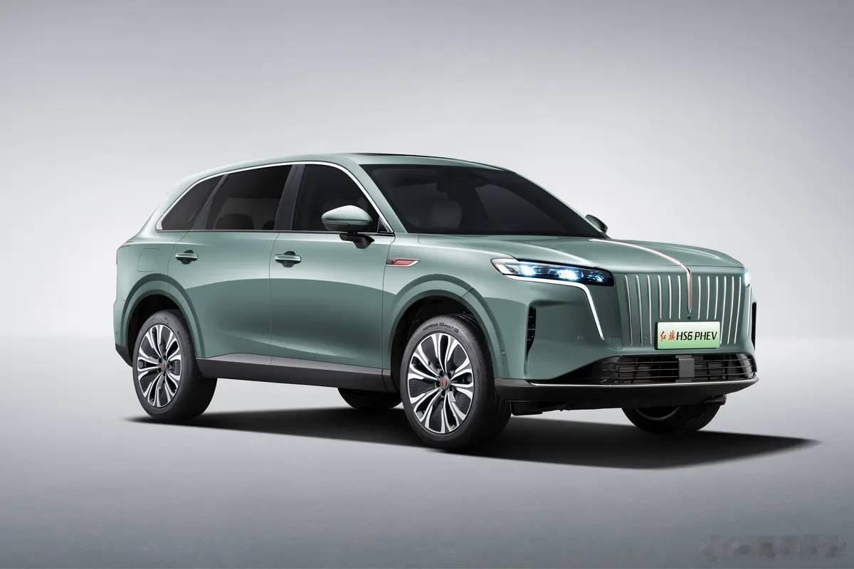 红旗 HS6 PHEV 也正式开启预售，预售价 17.88-22.88 万元。长