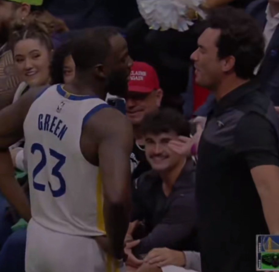 追梦赛后说了 今天在现场的鹈鹕球迷 一直喊他“女人” He just kept 