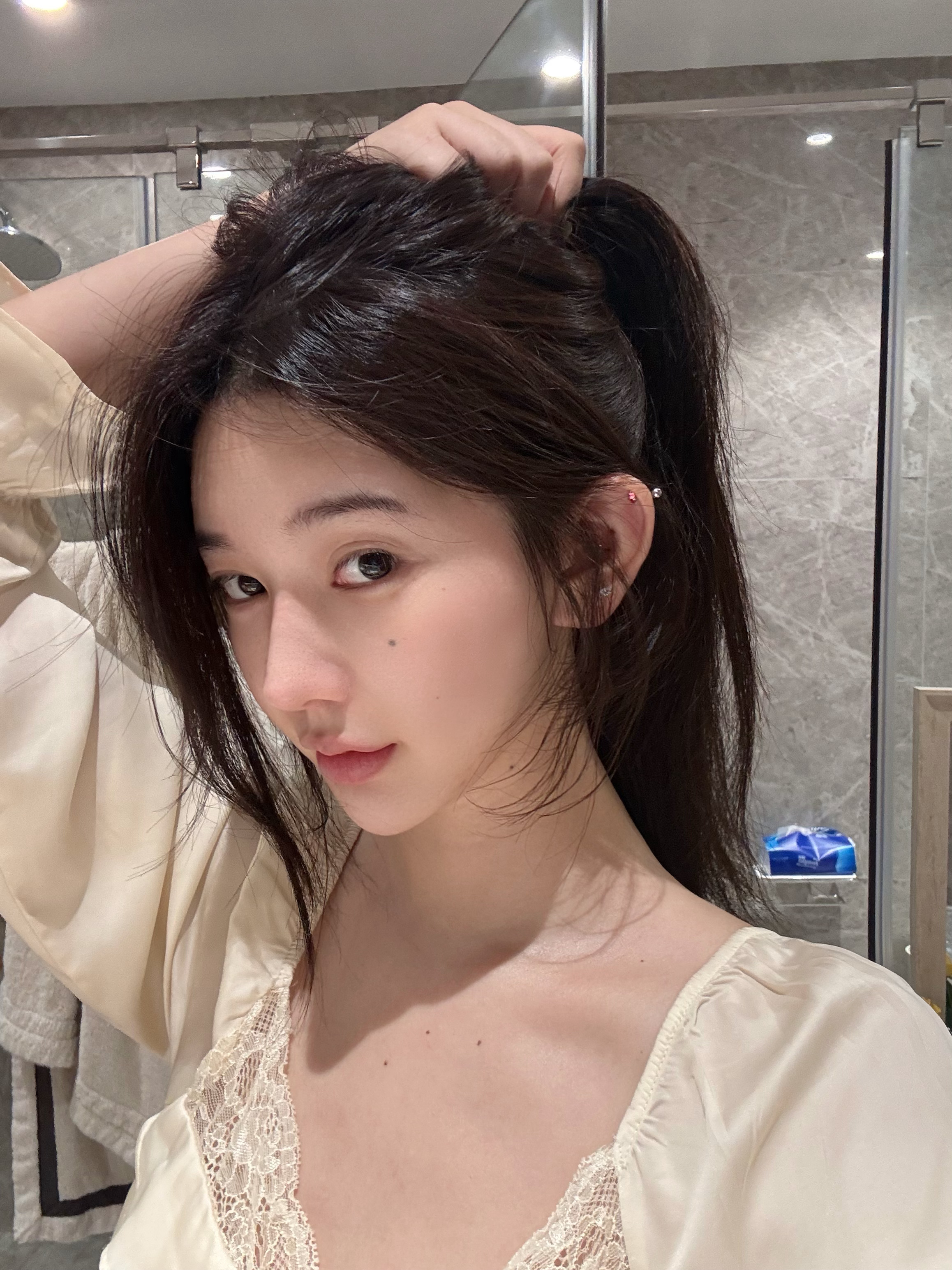 有没有什么好用的头皮精华推荐一下呀 自从植发取过毛囊以后 头皮经常不舒服 洗头也