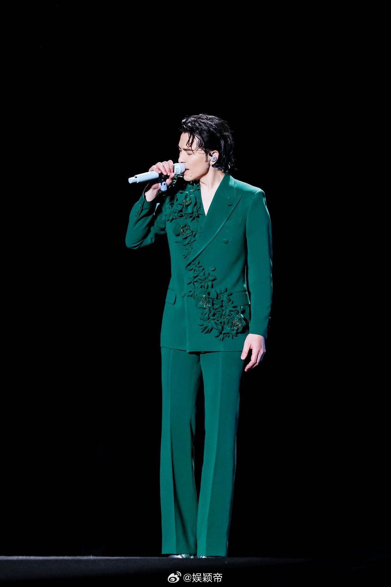 萧敬腾杭州演唱会定档杭州人迎接雨神的正确姿势 萧敬腾杭州演唱会定档9月12日，外