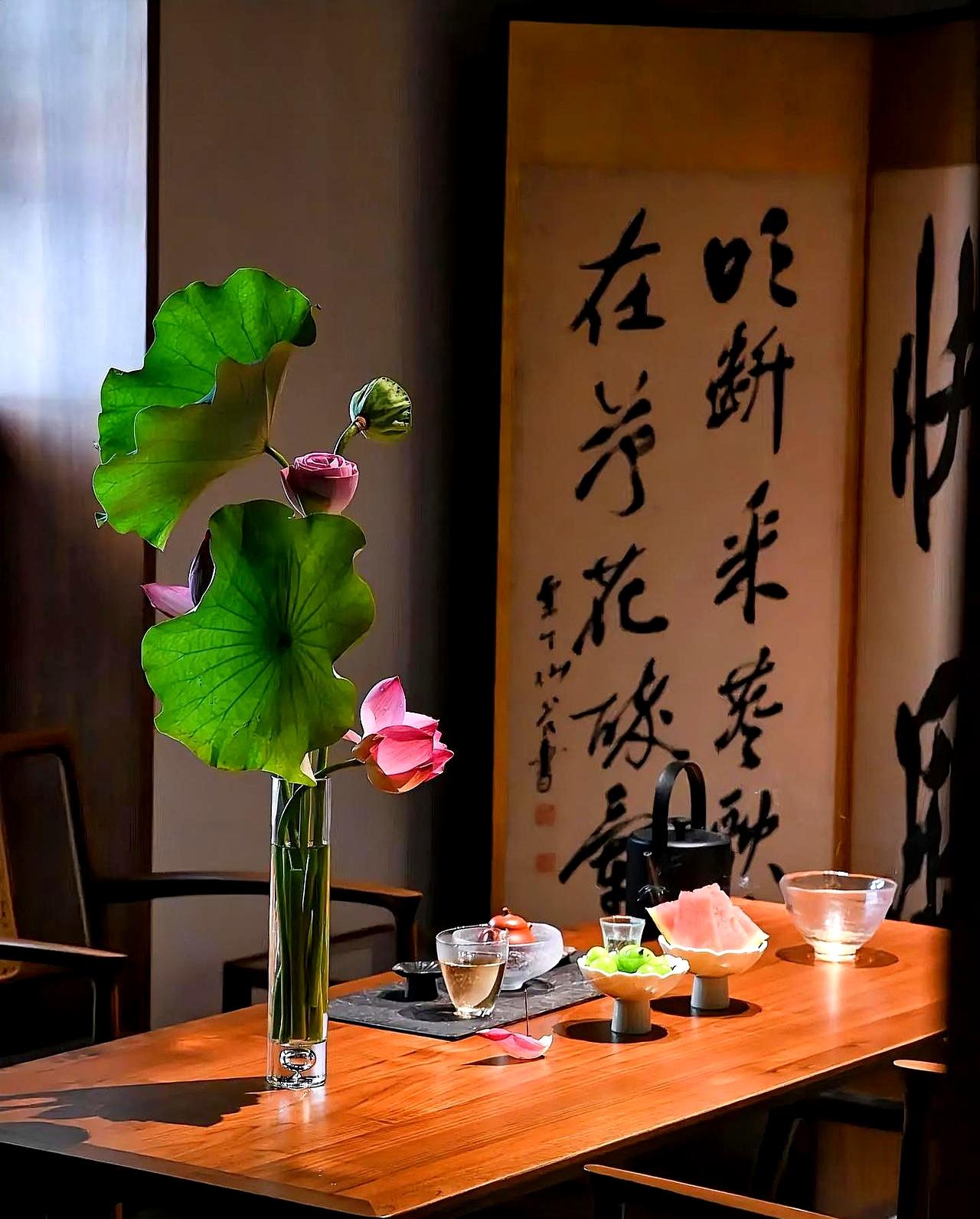 有个开美容院的老板娘说了句掏心窝子的话：“女人脱了衣服，拼的压根不是脸，而是你日