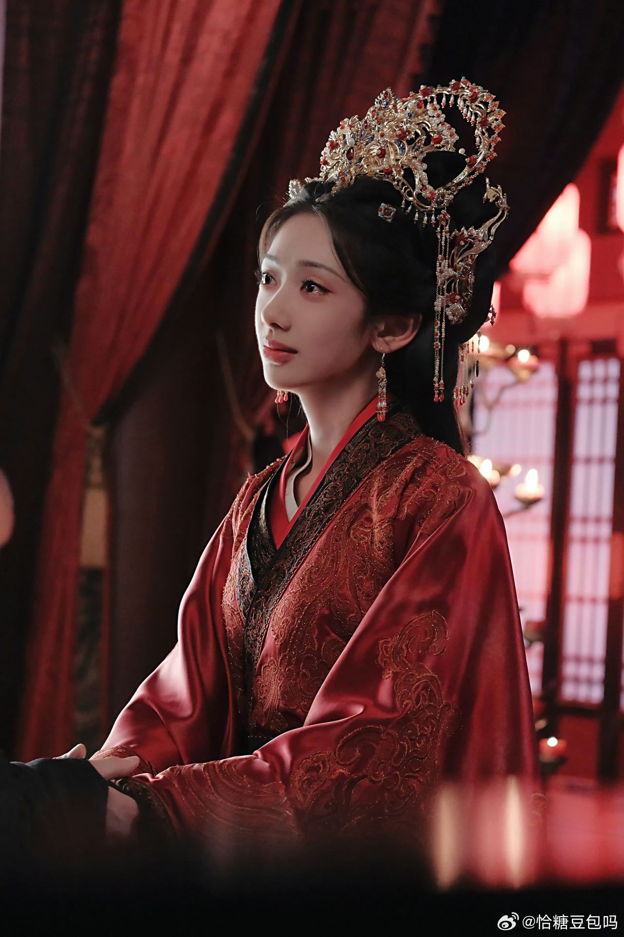 献鱼女主服化道我是真喜欢 刷到《献鱼》的服化道盘点，瞬间被廖停雁的造型吸引！王影
