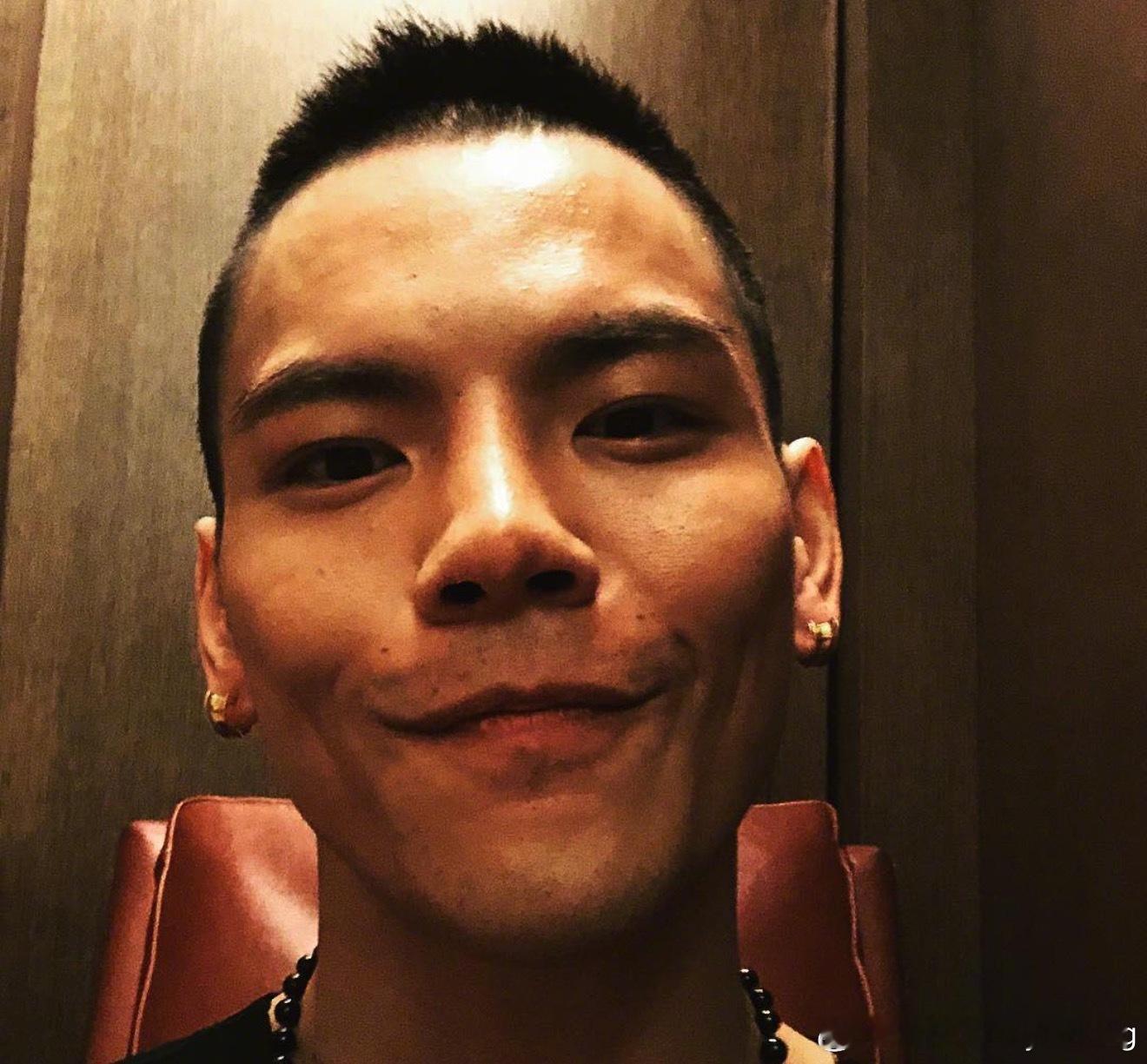 无限超越班新老艺员见面就Battle雖然這些PK挑戰我都沒在怕的、但萬一輸了、你
