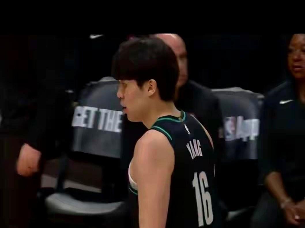 截至目前为止，中国球员NBA得分记录为：

姚明41分（亚洲骄傲，入选名人堂）、